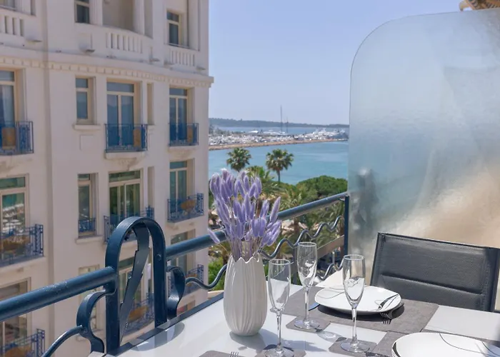 Daire Star Croisette - Sea View *